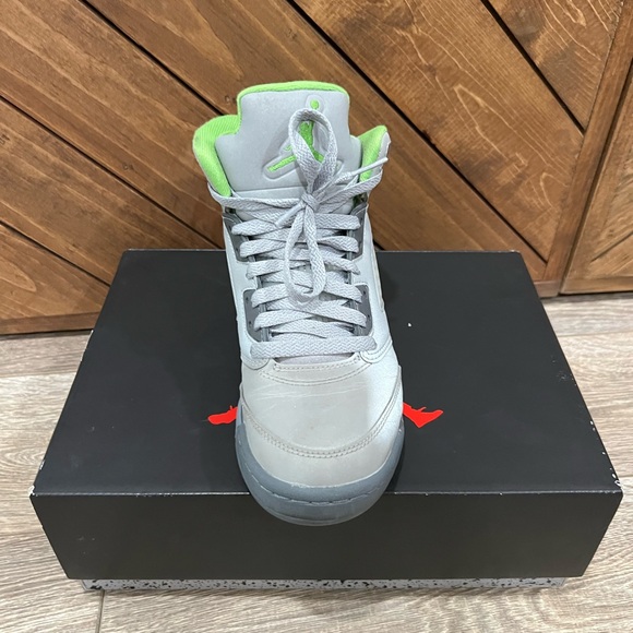 Air Jordan 5 Retro ‘Green Bean youth size 6.5 - Picture 8 of 12
